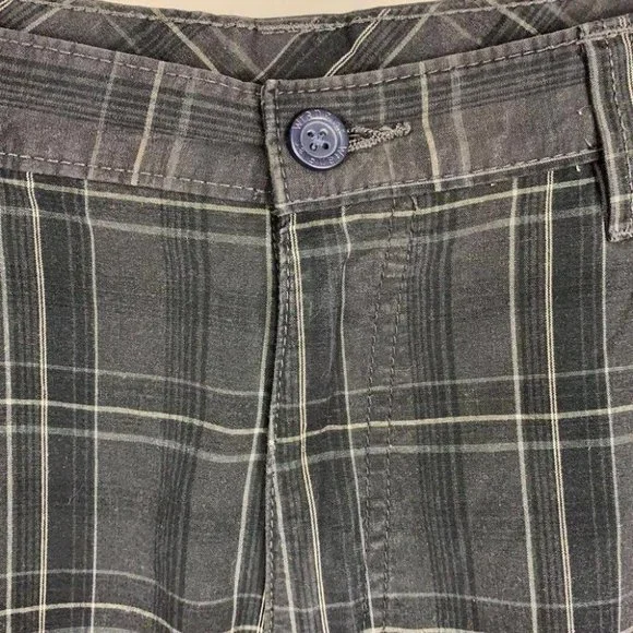 7 for $25 sale 🌟 Wrangler Men's Gray Black 100% Cotton Plaid Cargo Shorts 32 - Picture 6 of 10